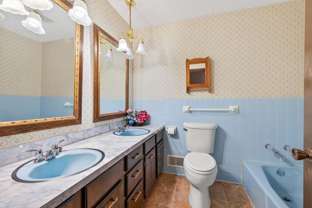 8292 Indian Boulevard S, Cottage Grove, MN 55016