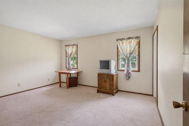 8292 Indian Boulevard S, Cottage Grove, MN 55016
