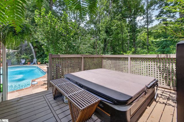 507 Spaulding Lake Drive, Greenville, SC 29615