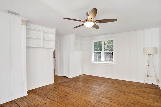 3 Hathaway S Road, Mobile, AL 36608