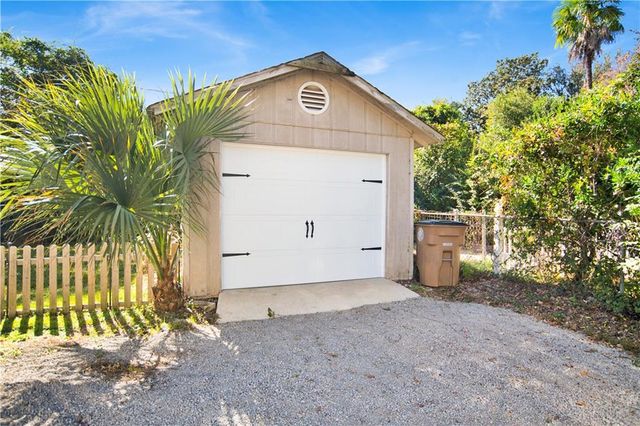 3 Hathaway S Road, Mobile, AL 36608