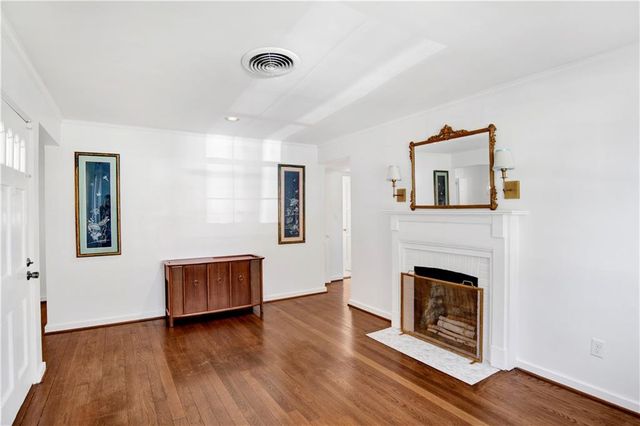 3 Hathaway S Road, Mobile, AL 36608