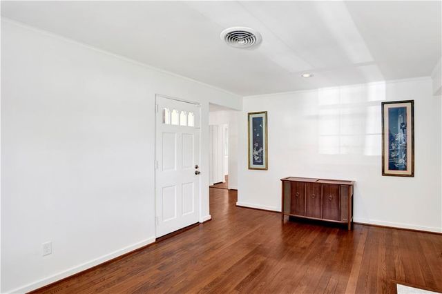 3 Hathaway S Road, Mobile, AL 36608