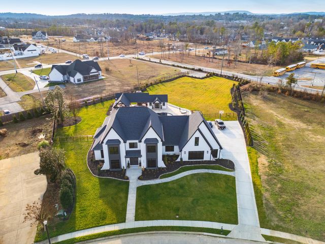 7723 Legends Way, Chattanooga, TN 37421