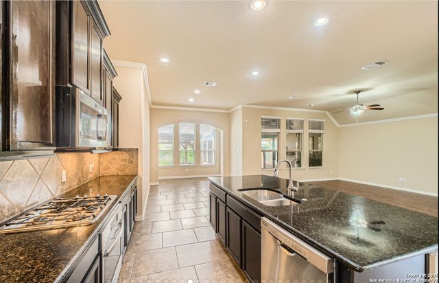 805 Raceland Road, San Antonio, TX 78245