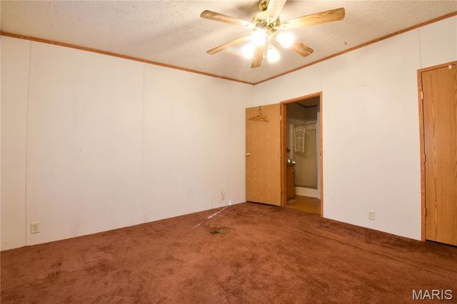 10970 Cordum Avenue, Gillespie, IL 62033