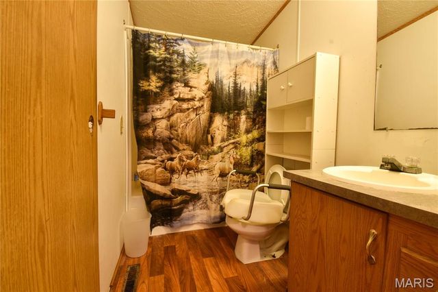 10970 Cordum Avenue, Gillespie, IL 62033