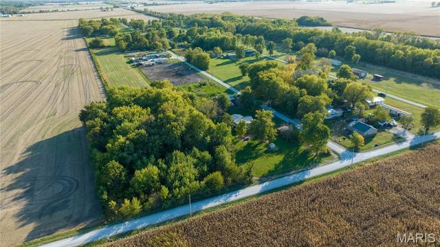 10970 Cordum Avenue, Gillespie, IL 62033