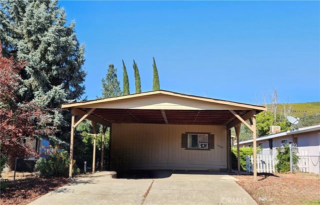13924 Chestnut Lane, Clearlake Oaks, CA 95423