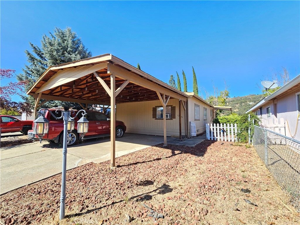 13924 Chestnut Lane, Clearlake Oaks, CA 95423