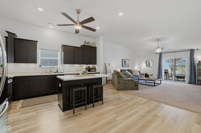 502 Persimmon Pass, Lapel, IN 46051