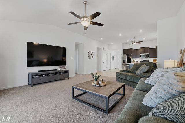 502 Persimmon Pass, Lapel, IN 46051