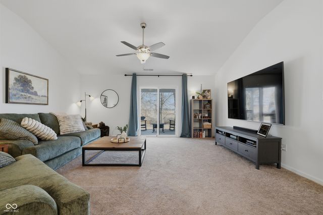 502 Persimmon Pass, Lapel, IN 46051