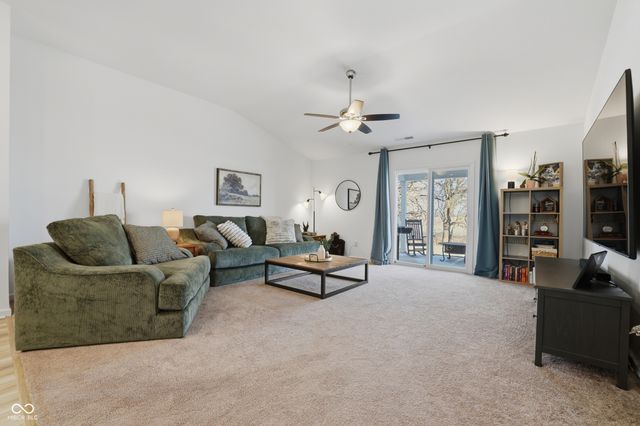 502 Persimmon Pass, Lapel, IN 46051