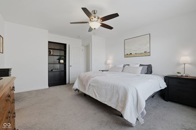 502 Persimmon Pass, Lapel, IN 46051