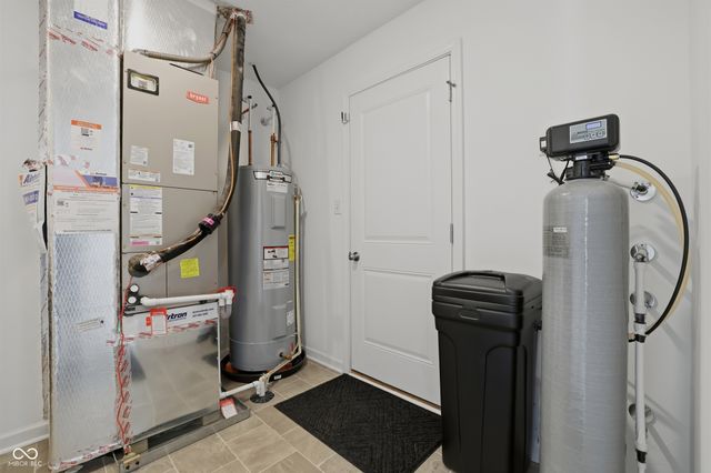 502 Persimmon Pass, Lapel, IN 46051