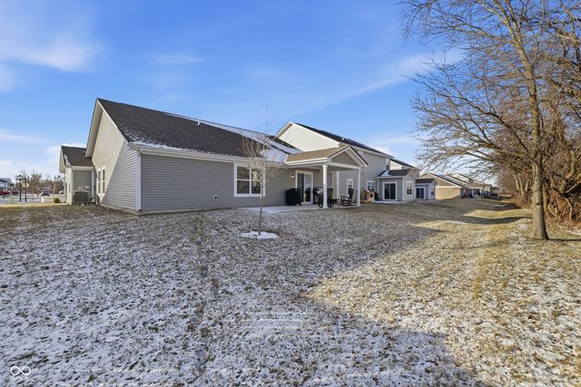 502 Persimmon Pass, Lapel, IN 46051