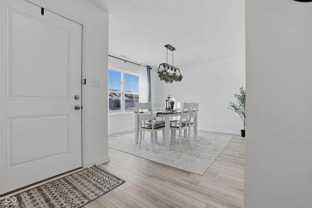 502 Persimmon Pass, Lapel, IN 46051