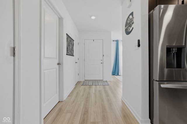 502 Persimmon Pass, Lapel, IN 46051