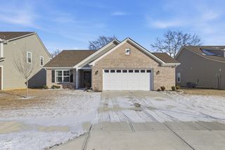 502 Persimmon Pass, Lapel, IN 46051