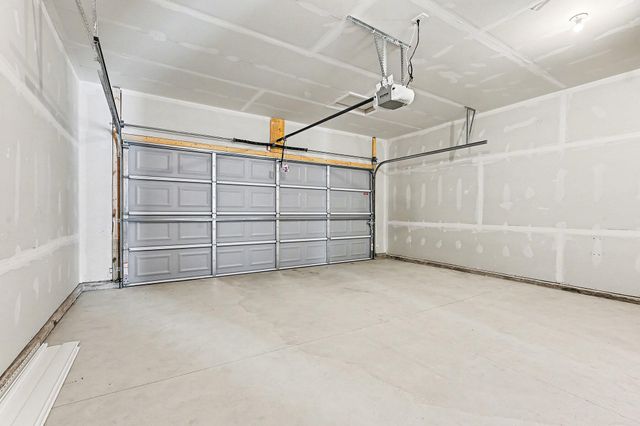 58913 Swenson Street, Mattawan, MI 49071