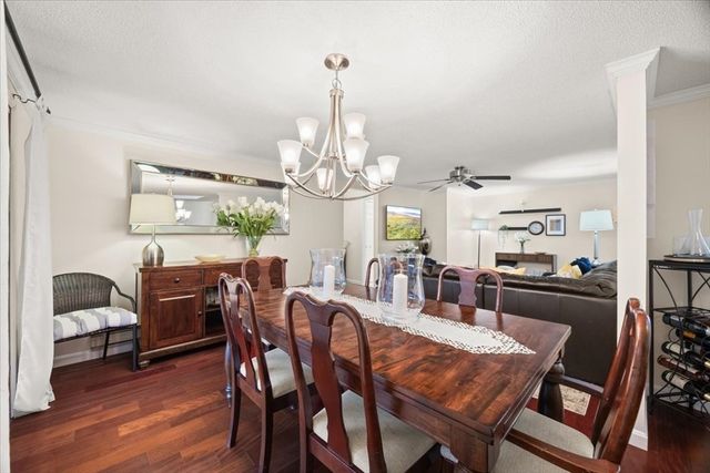 220 Bedford St 11, Bridgewater, MA 02324