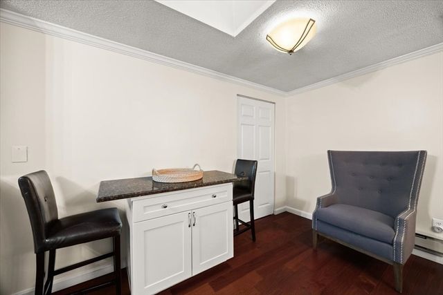 220 Bedford St 11, Bridgewater, MA 02324