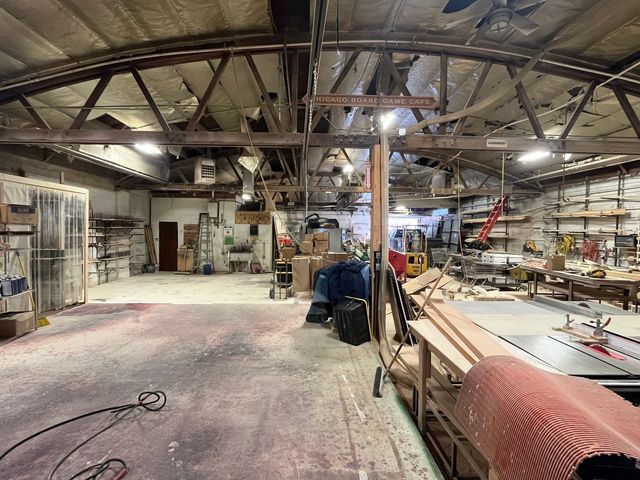 5245 W Diversey Avenue, Chicago, IL 60639