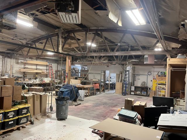 5245 W Diversey Avenue, Chicago, IL 60639