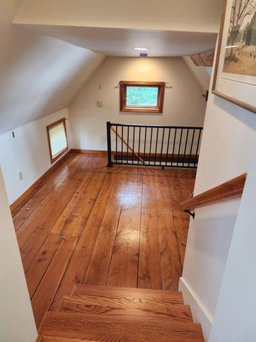 39 Headlands Road, Winchester, NH 03470