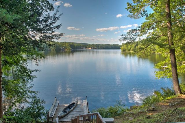 39 Headlands Road, Winchester, NH 03470