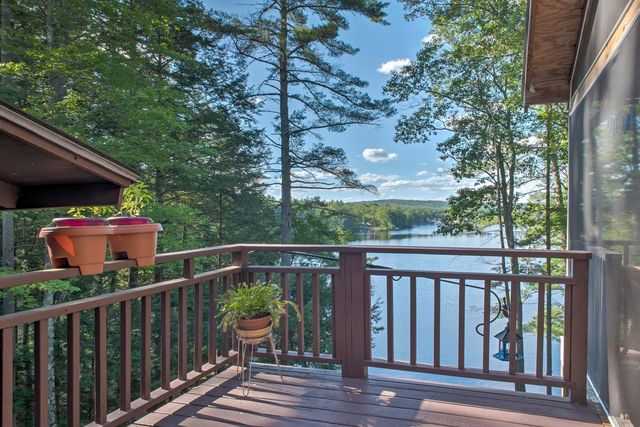 39 Headlands Road, Winchester, NH 03470