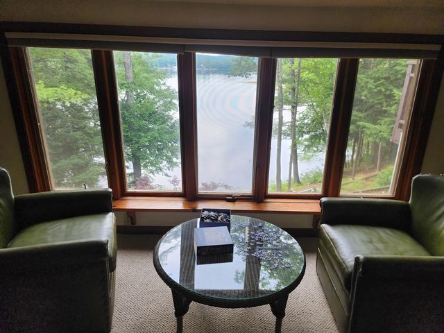 39 Headlands Road, Winchester, NH 03470