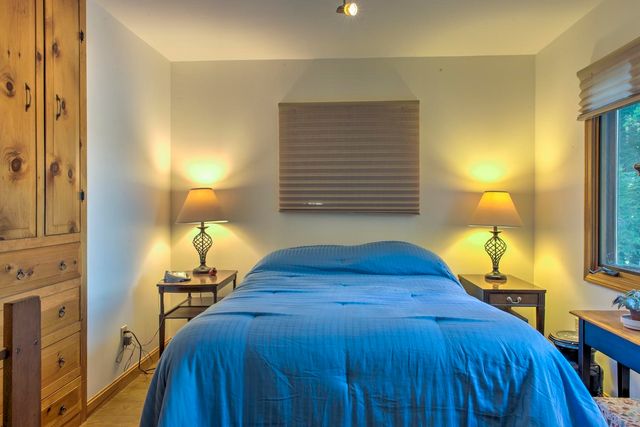 39 Headlands Road, Winchester, NH 03470