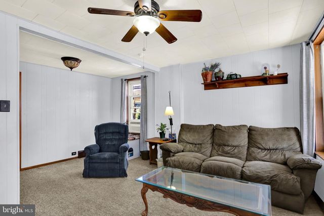 116 N FRANKLIN ST, Fleetwood, PA 19522