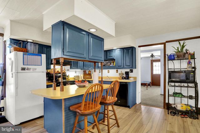 116 N FRANKLIN ST, Fleetwood, PA 19522