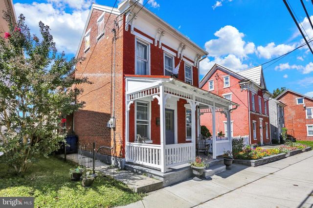 116 N FRANKLIN ST, Fleetwood, PA 19522