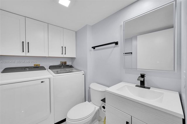 9861 NW 6th Court, Plantation, FL 33324