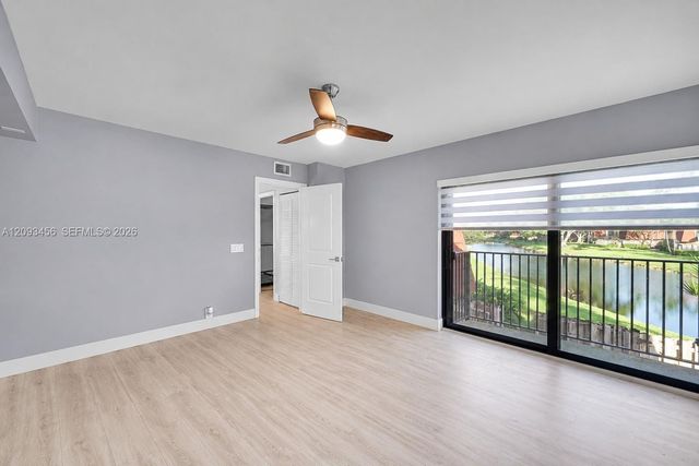 9861 NW 6th Court, Plantation, FL 33324