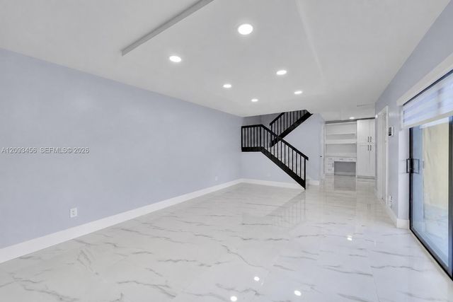 9861 NW 6th Court, Plantation, FL 33324