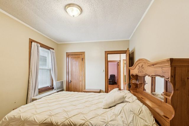 1440 Cuyler Avenue, Berwyn, IL 60402