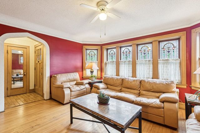 1440 Cuyler Avenue, Berwyn, IL 60402