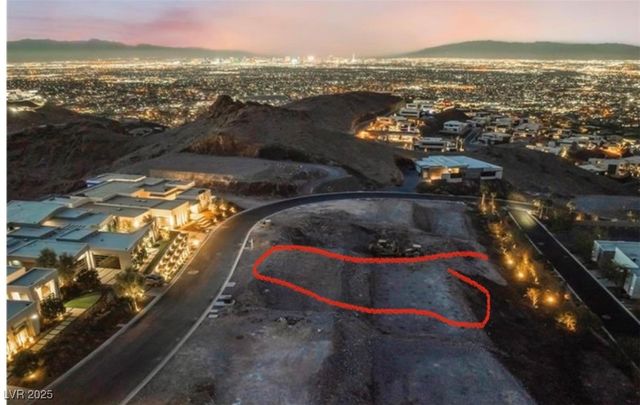 654 Dragon Peak, Henderson, NV 89012