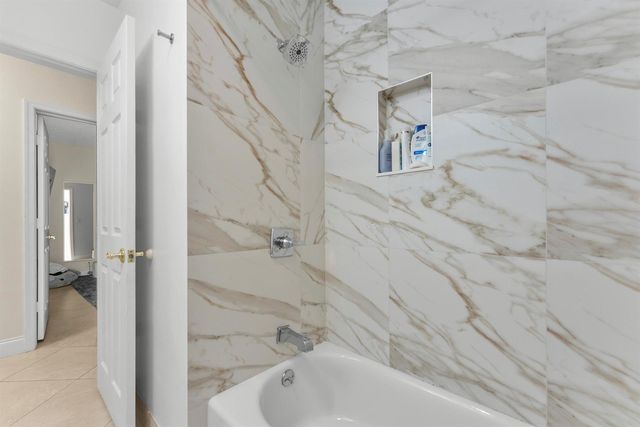 401 NE 10th Terrace, Boca Raton, FL 33432