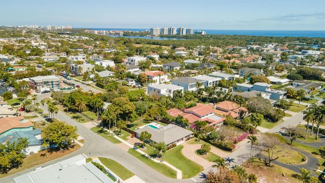 401 NE 10th Terrace, Boca Raton, FL 33432