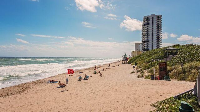 401 NE 10th Terrace, Boca Raton, FL 33432