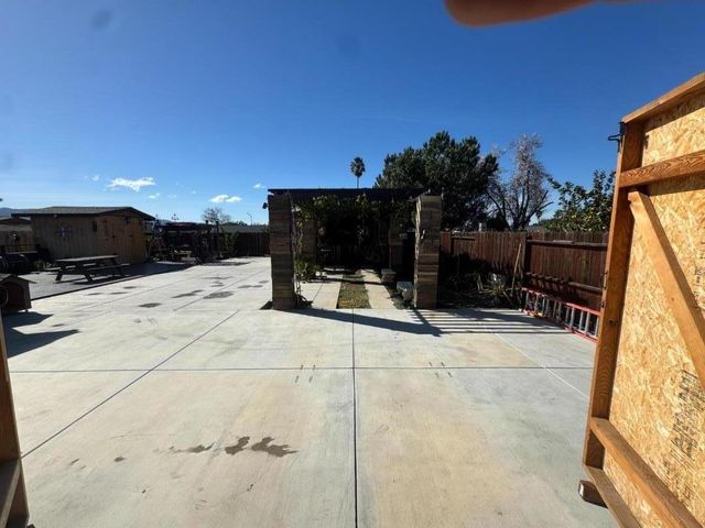 750 El Camino Paraiso, Hollister, CA 95023