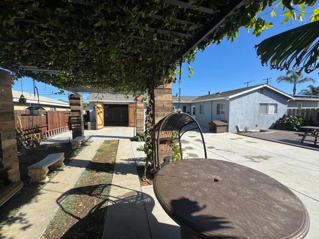 750 El Camino Paraiso, Hollister, CA 95023