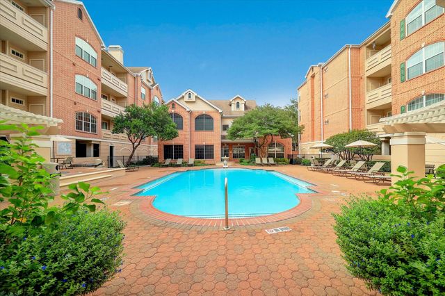2100 Welch Street C121, Houston, TX 77019