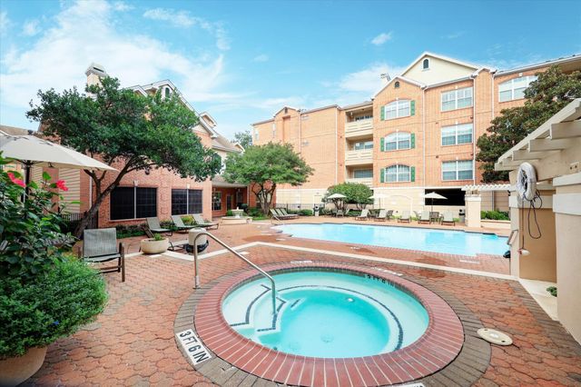 2100 Welch Street C121, Houston, TX 77019